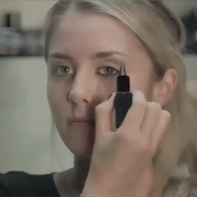 Matt snabbtorkande eyeliner
