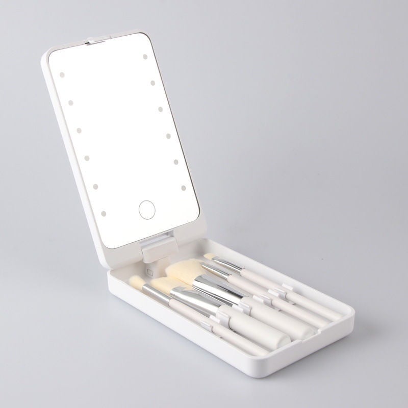 Resesminkborstset med LED-lampa