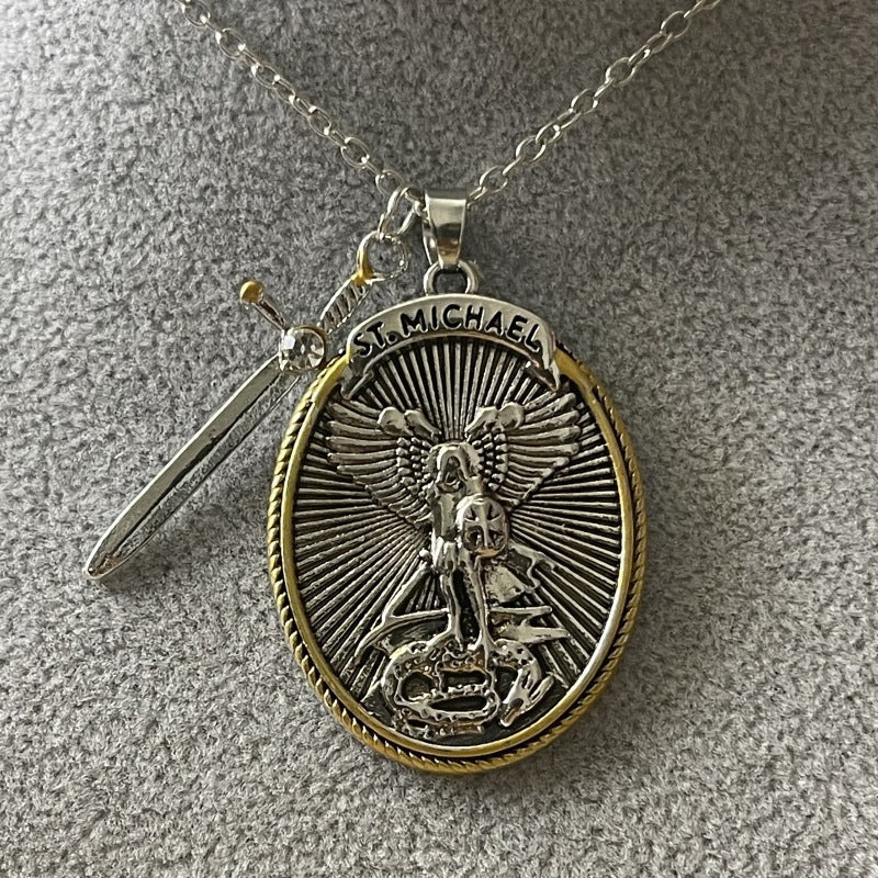 S:t Mikael Ärkeängel Hänge (Halsband)