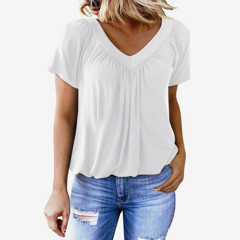 Veckad kortärmad T-shirt med V-ringning för kvinnor