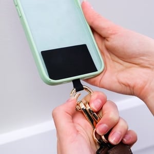 đPhone Strap med blixtlĂ„sförsedd vĂ€ska