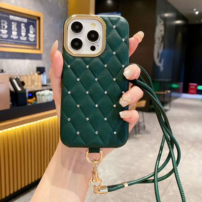 Diamantformat mobilskal med läderrem💎✨
