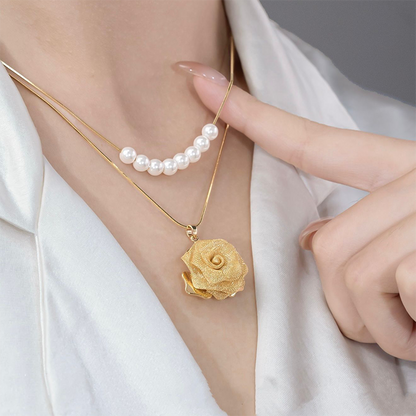 🌹Lätt och lyxigt rosahalsband