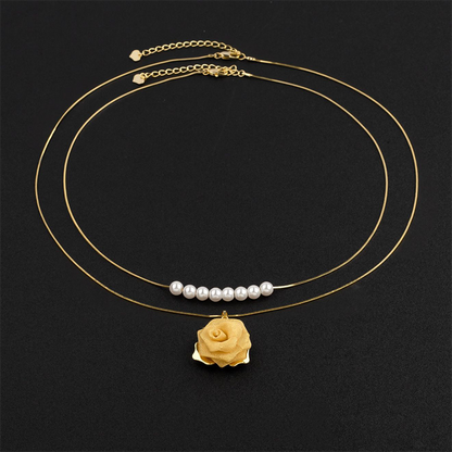 🌹Lätt och lyxigt rosahalsband